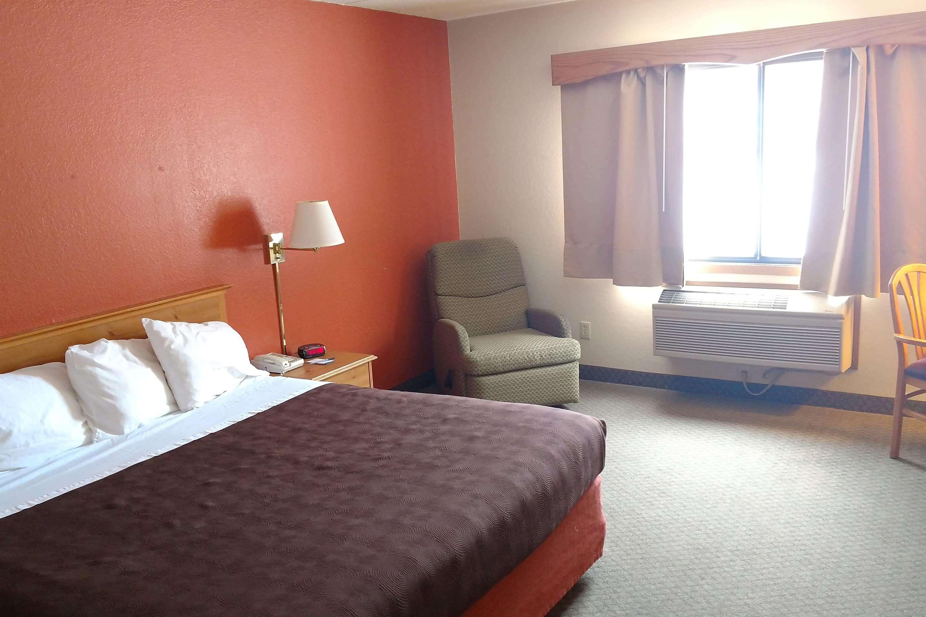Americinn By Wyndham Iron River Eksteriør billede
