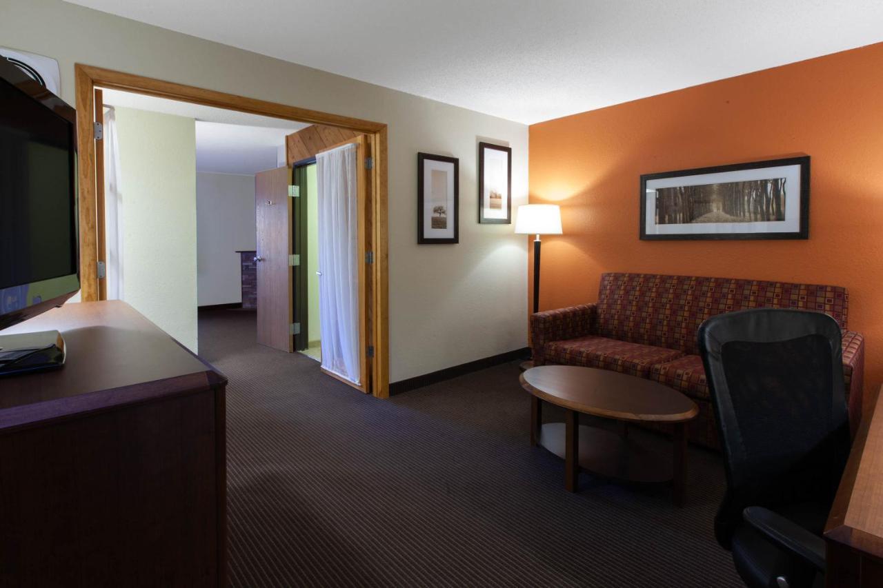 Americinn By Wyndham Iron River Eksteriør billede